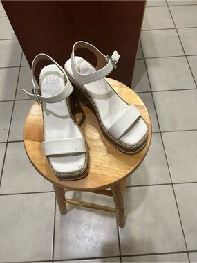 DV by Dolce Vita Cream Leather Block Heel Sandals